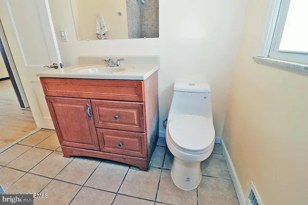 $395,000 | 794 Burnt Tavern Road, Brick, NJ 08724