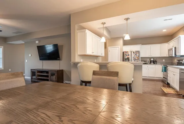 $480,000 | 2870 East Creeks Edge Drive, Bloomington, IN 47401