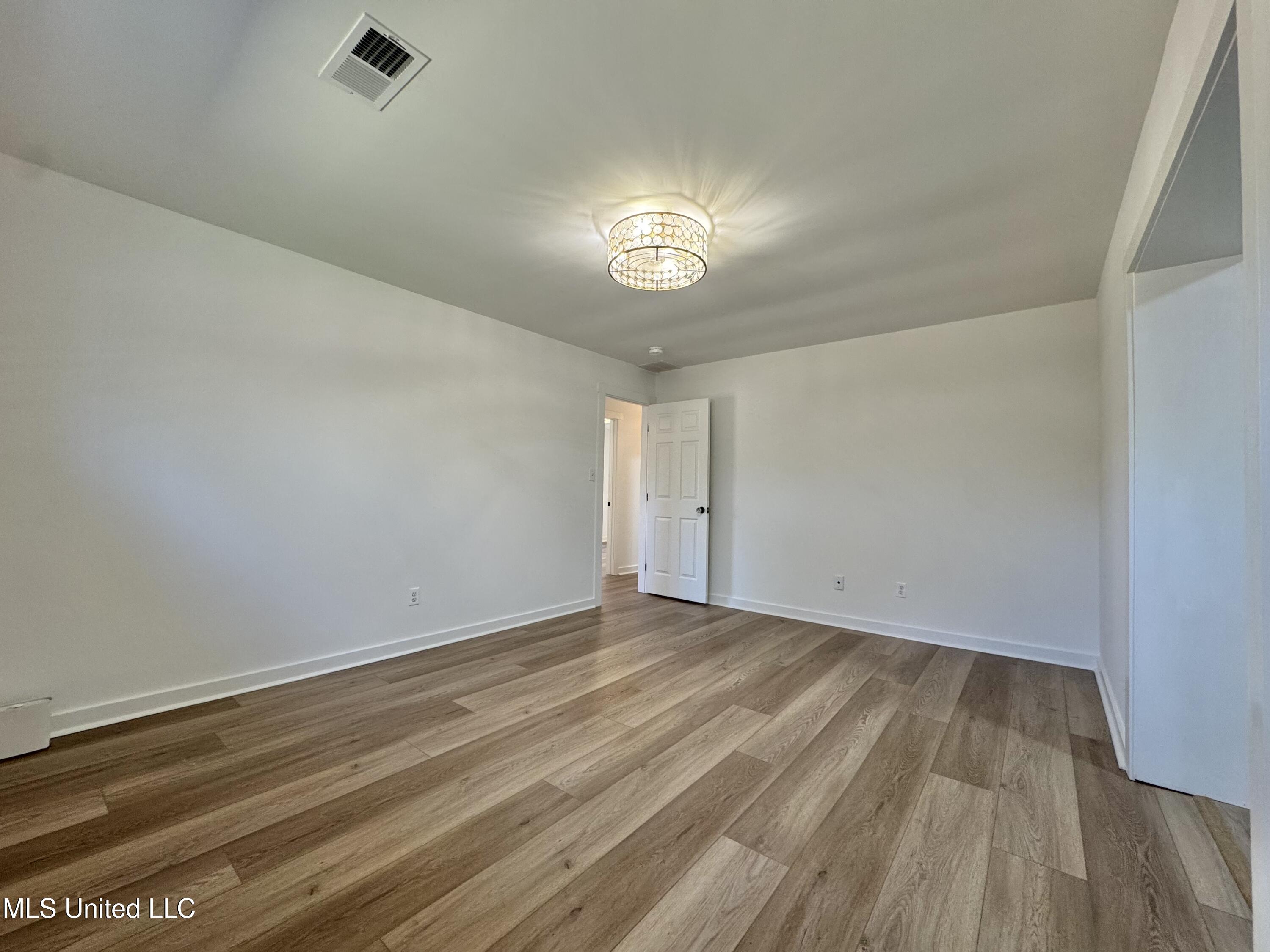 809 Green Acres Drive Hernando, MS 38632 - Photo 16 of 53 IMG_4922