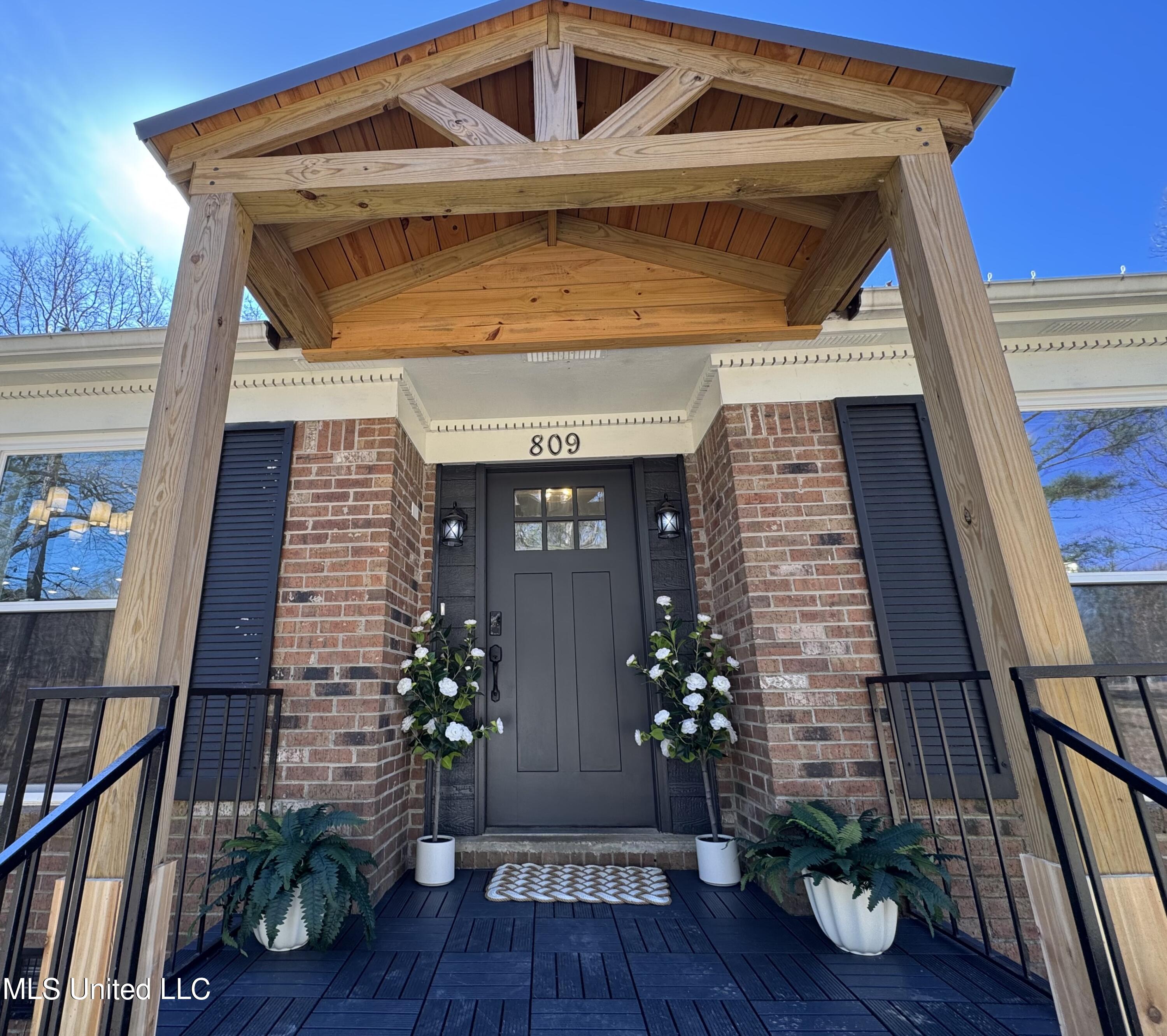 809 Green Acres Drive Hernando, MS 38632 - Photo 2 of 53 IMG_4972