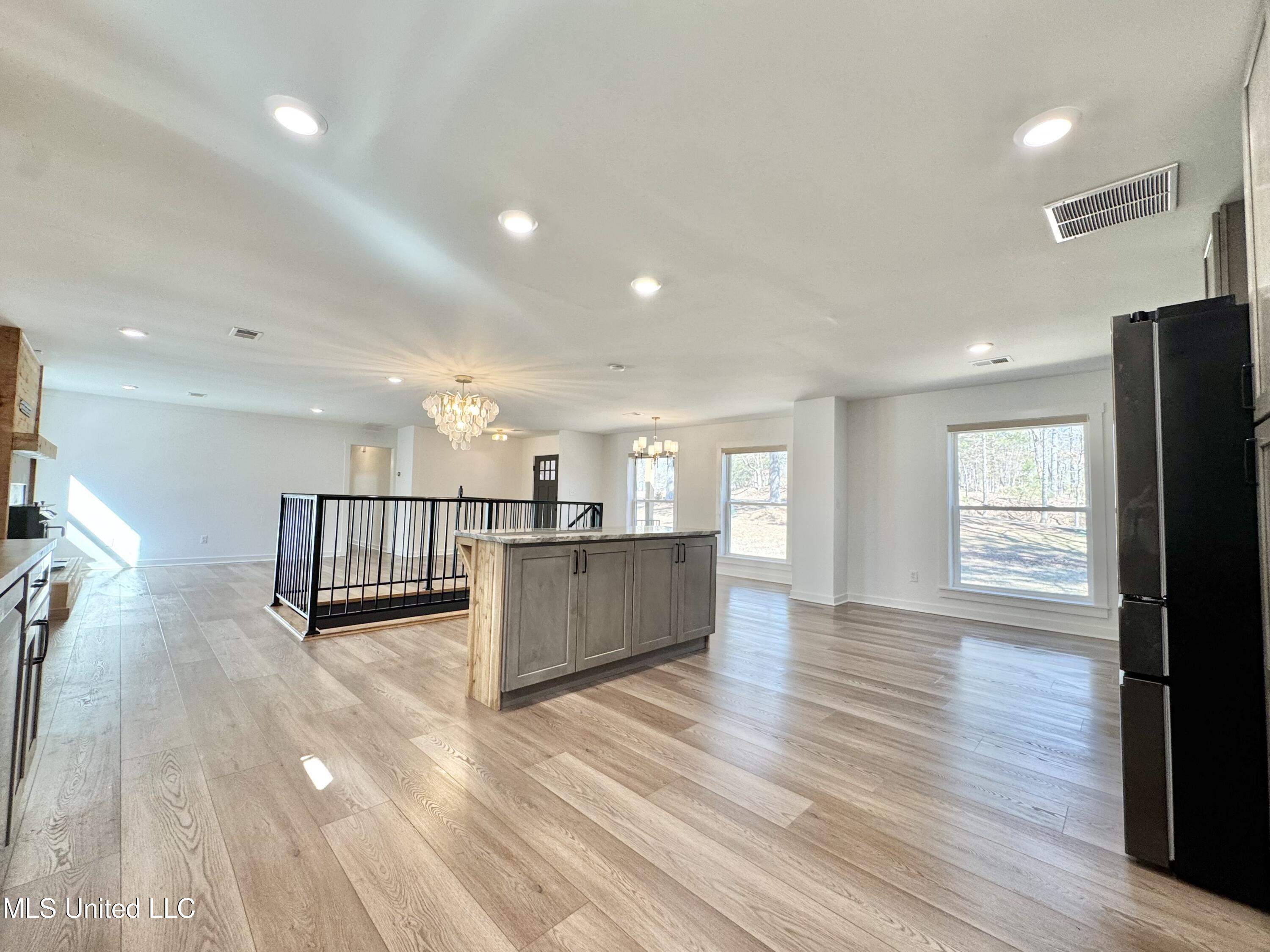 809 Green Acres Drive Hernando, MS 38632 - Photo 6 of 53 IMG_4915