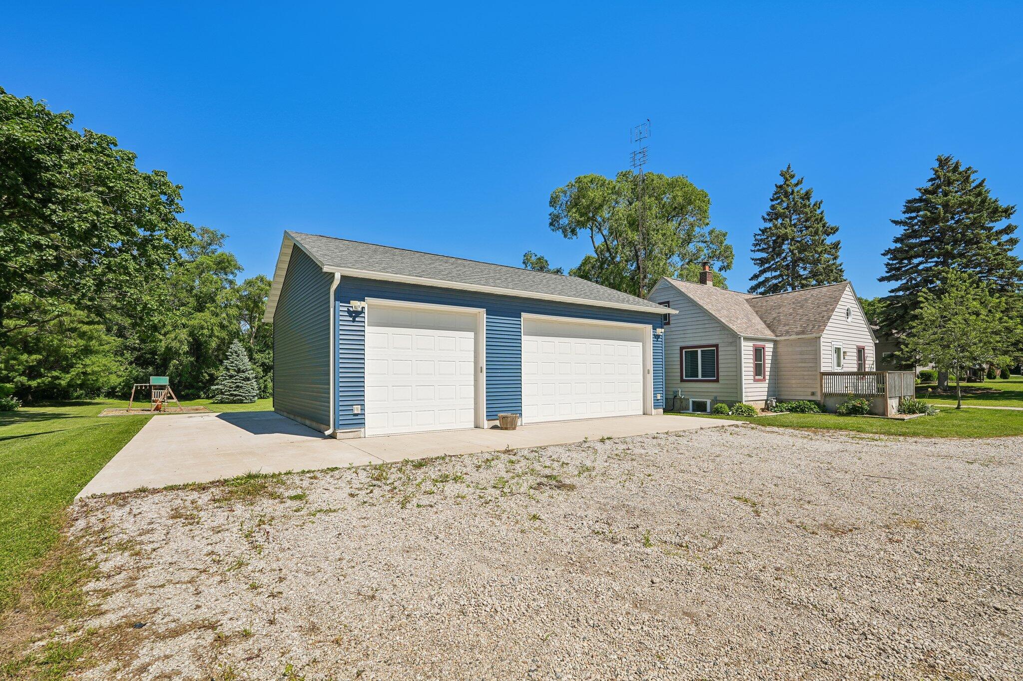 9207 39th Avenue Pleasant Prairie, WI 53142 - Photo 6 of 48 outbuilding