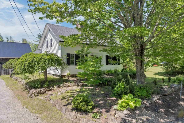 $698,000 | 118 Upper Bay Road, Sanbornton, NH 03269