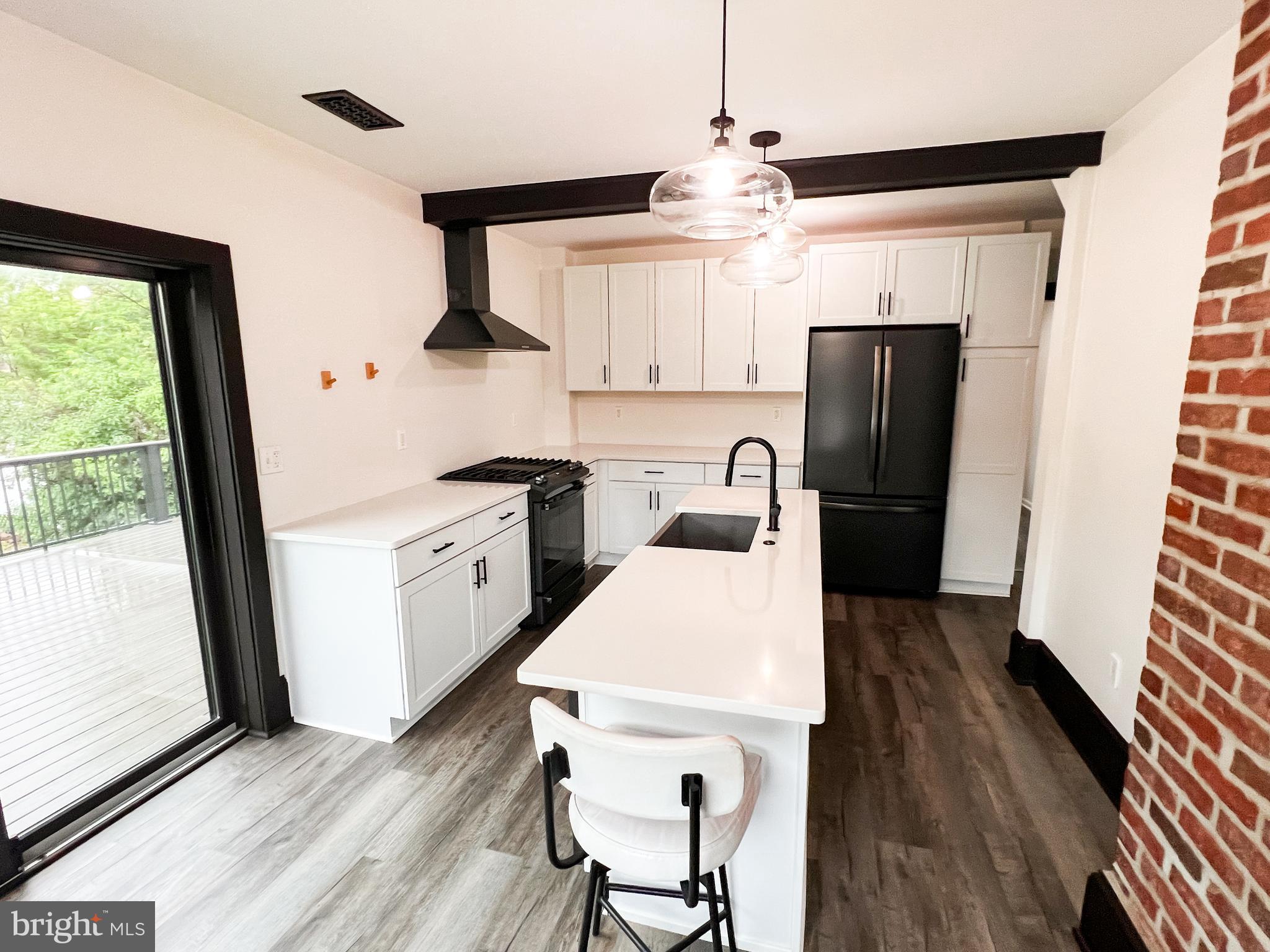 22310 Dickerson Road Dickerson, MD 20842 - Photo 22 of 68 Kitchen