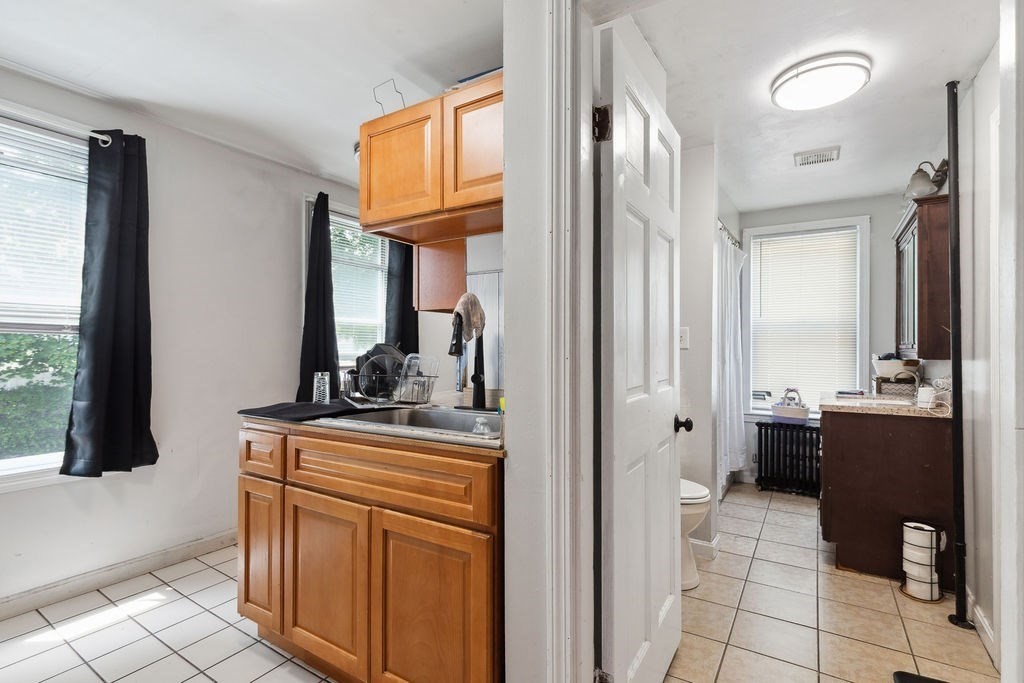 32 Park Road, Unit 1 Brockton, MA 02301 - Photo 5 of 20 Gallery Image 5