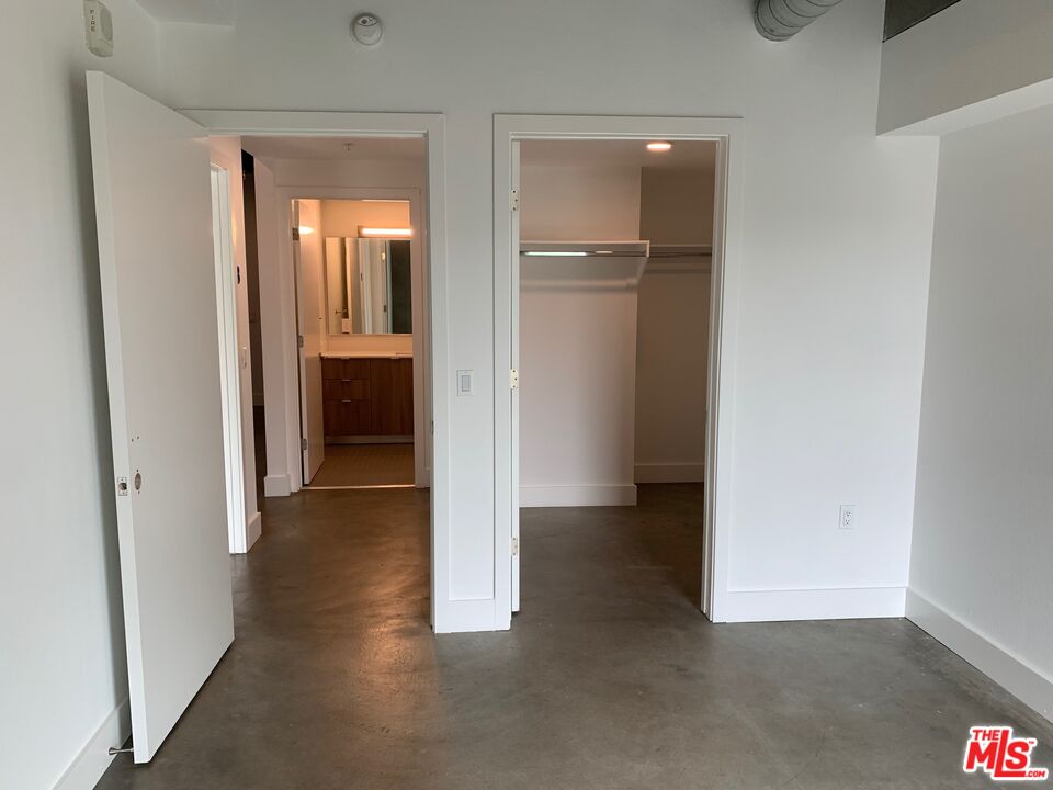 4210 Del Rey Avenue, Unit 301 Marina del Rey, CA 90292 - Photo 13 of 22
