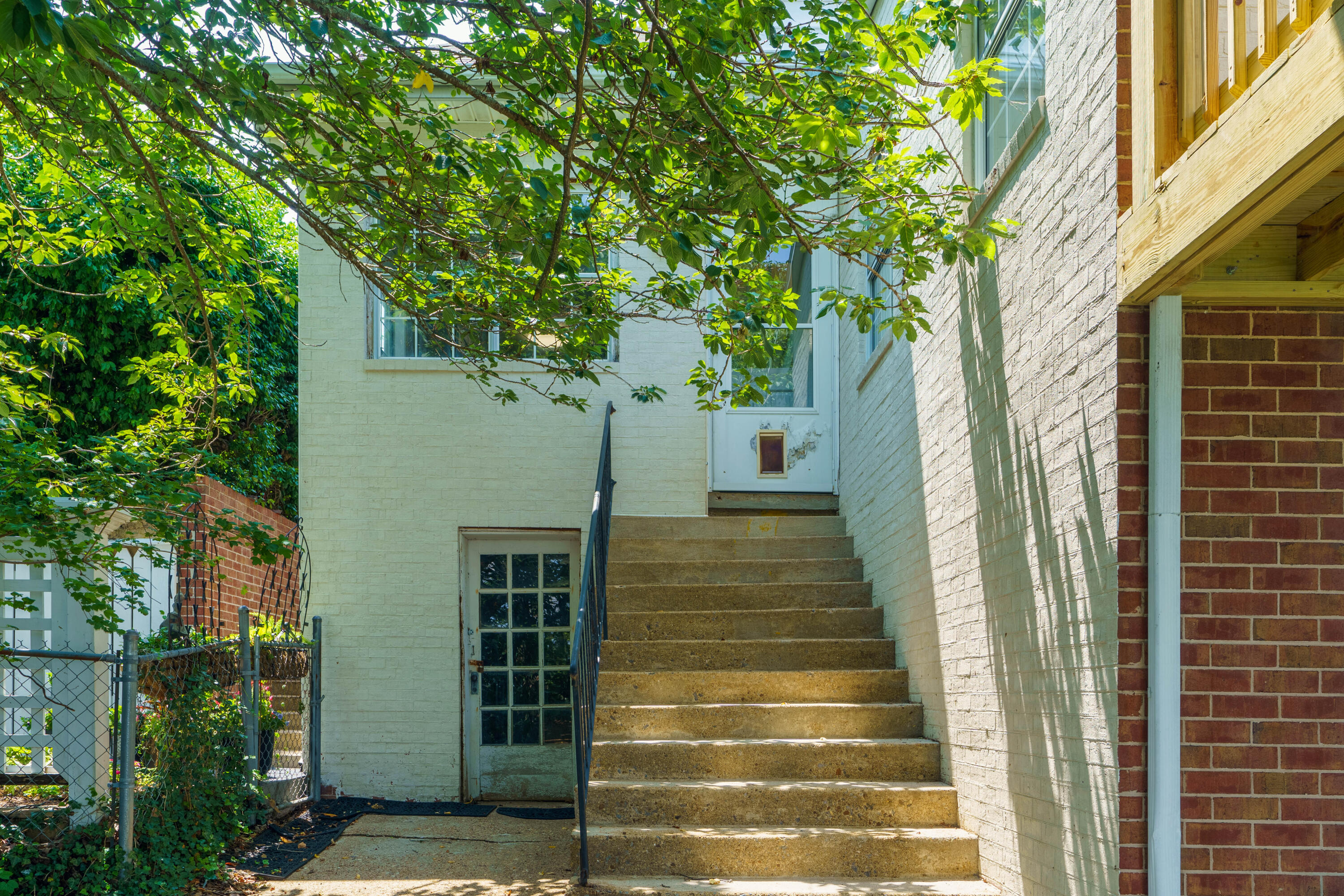 1003 East Brow Road Lookout Mountain, TN 37350 - Photo 33 of 40 19 - 1003 E Brow Rd - Exterior
