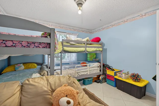 $3,000 | 6877 3rd Street, Jupiter, FL 33458