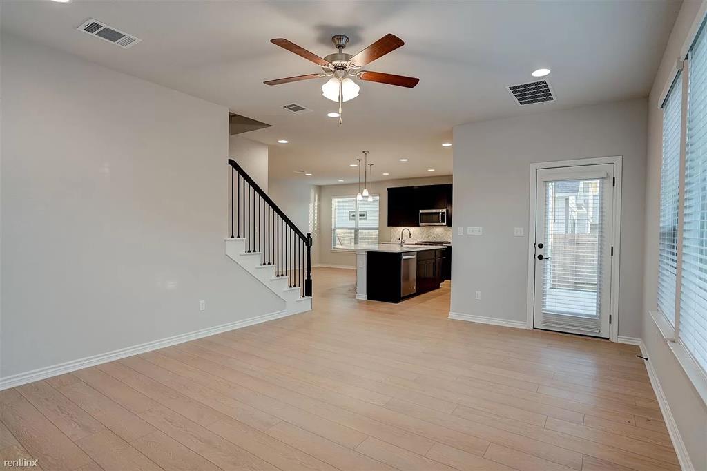 1809 Turtle Bay Loop Leander, TX 78641 - Photo 7 of 30 Living room