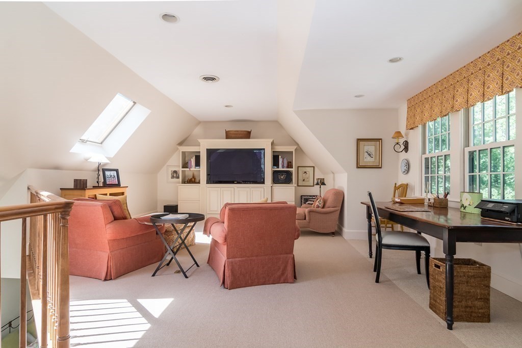 119 Conant Road Weston, MA 02493 - Photo 17 of 29