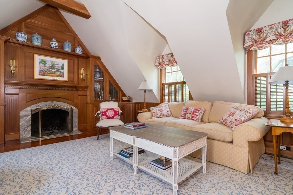 119 Conant Road Weston, MA 02493 - Photo 7 of 29