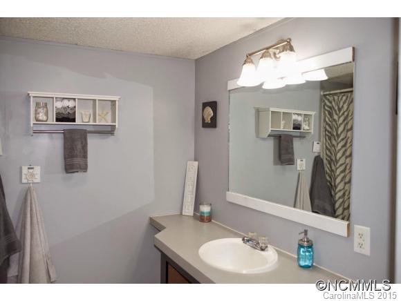1522 Jackson Loop Road Flat Rock, NC 28731 - Photo 12 of 21 Gallery Image 12