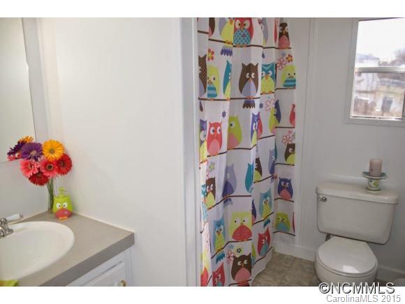 1522 Jackson Loop Road Flat Rock, NC 28731 - Photo 15 of 21 Gallery Image 15