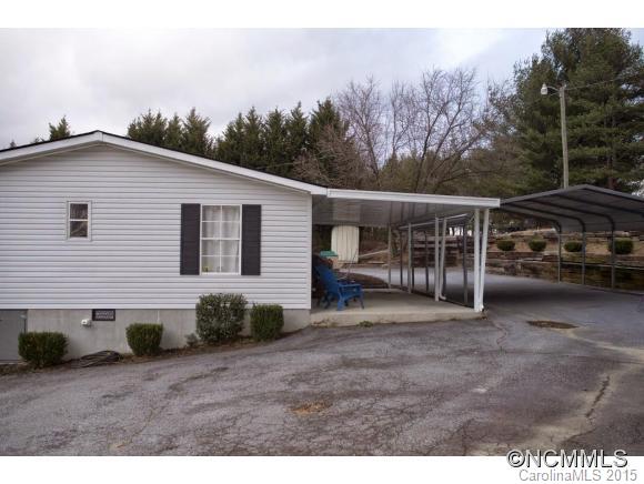 1522 Jackson Loop Road Flat Rock, NC 28731 - Photo 18 of 21 Gallery Image 18