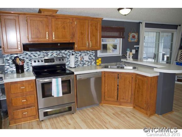 1522 Jackson Loop Road Flat Rock, NC 28731 - Photo 7 of 21 Gallery Image 7