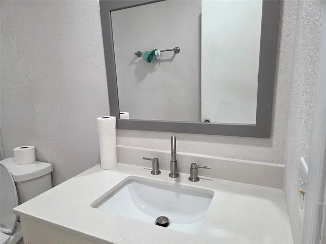 a close view of sink and tap