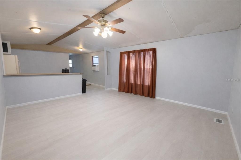 20072 Southeast 155th Place Umatilla, FL 32784 - Photo 5 of 30