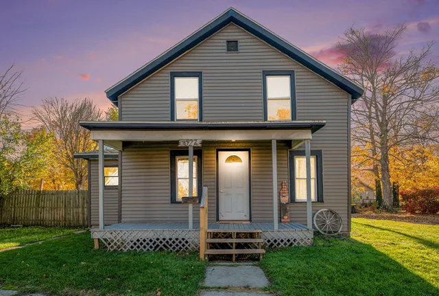 $187,900 | 527 Main Street, Dowagiac, MI 49047