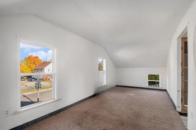 $187,900 | 527 Main Street, Dowagiac, MI 49047