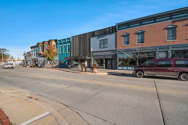 $187,900 | 527 Main Street, Dowagiac, MI 49047