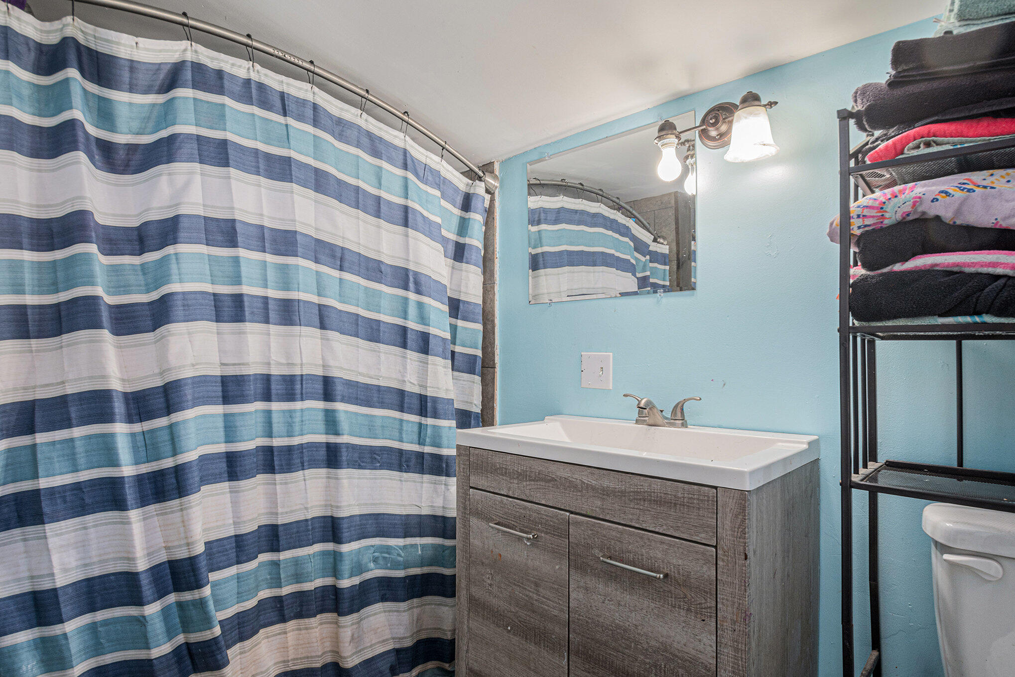 527 Main Street Dowagiac, MI 49047 - Photo 5 of 26 013_file_749