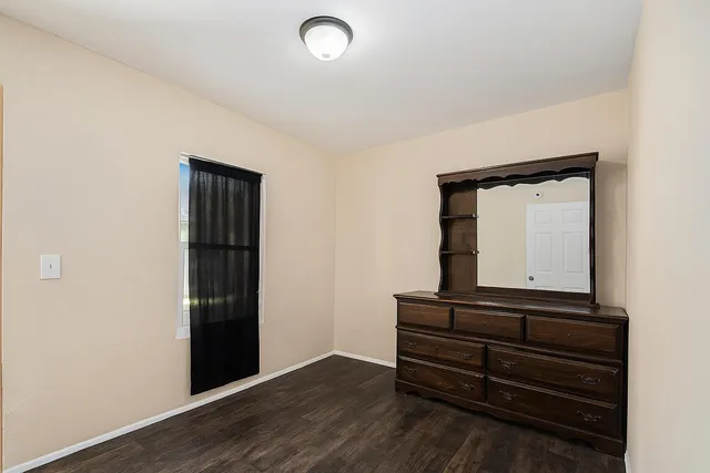 $187,900 | 527 Main Street, Dowagiac, MI 49047