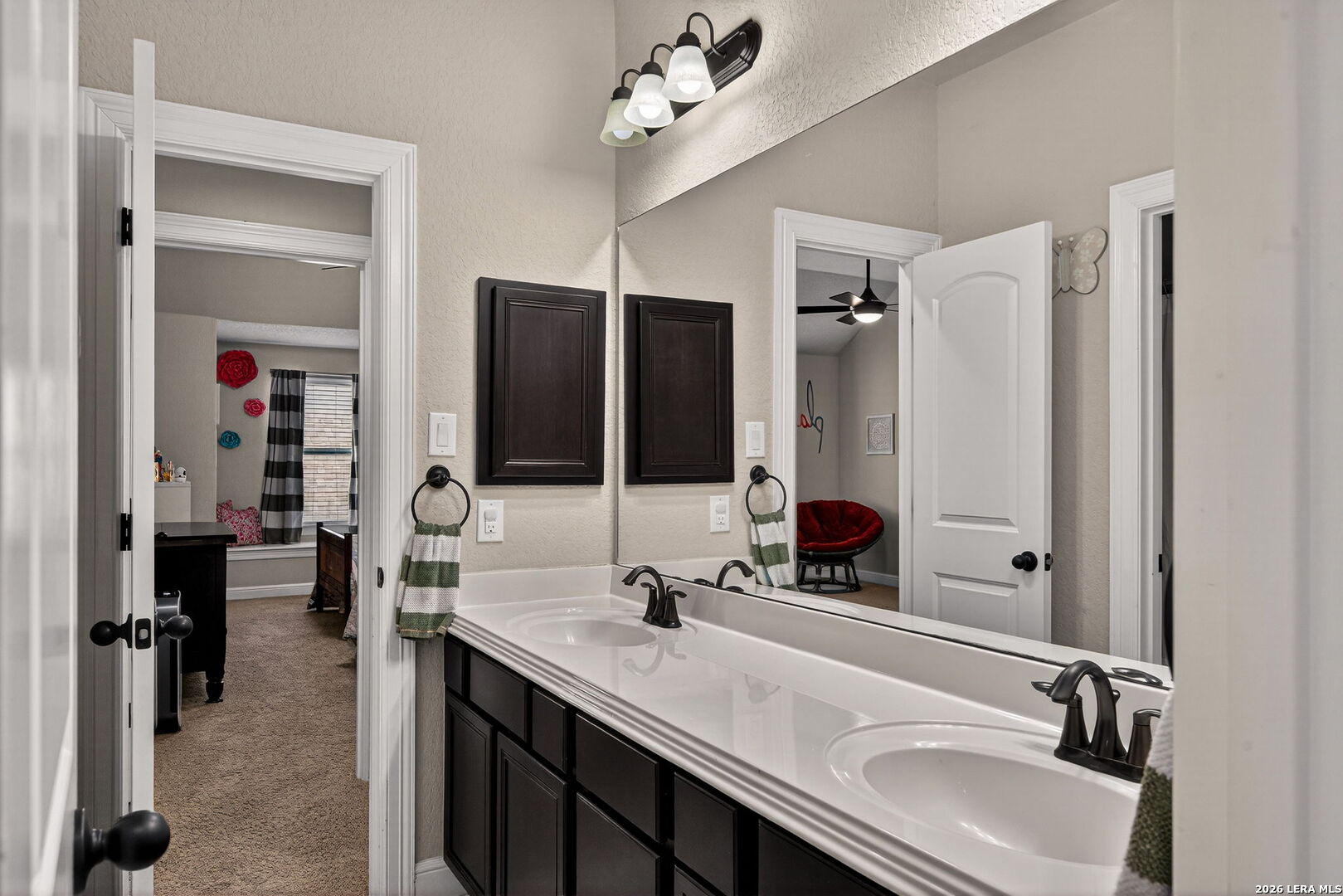 25815 Raven Ridge San Antonio, TX 78255 - Photo 27 of 39