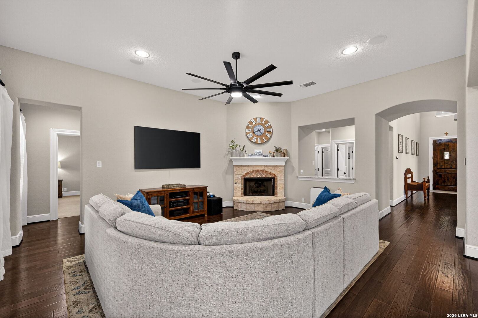 25815 Raven Ridge San Antonio, TX 78255 - Photo 8 of 39