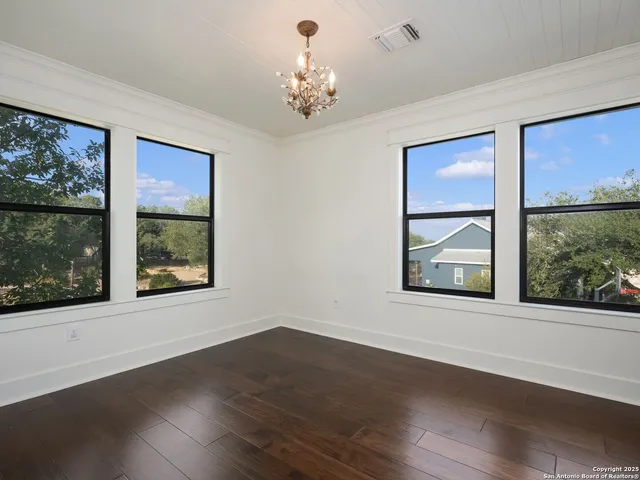 a view of house with garden space