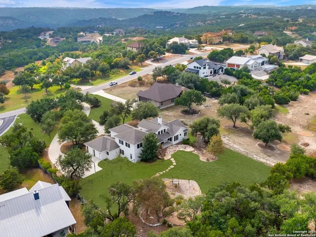 $799,900 | 382 Upland Court, Canyon Lake, TX 78133