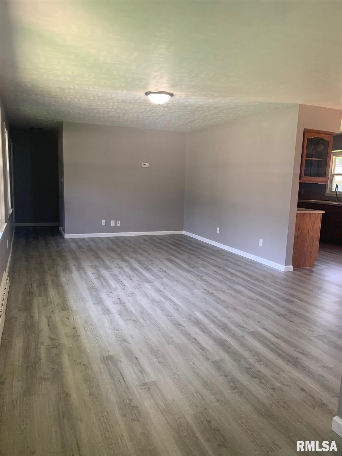 3417 South 2nd Street Springfield, IL 62703 - Photo 2 of 20