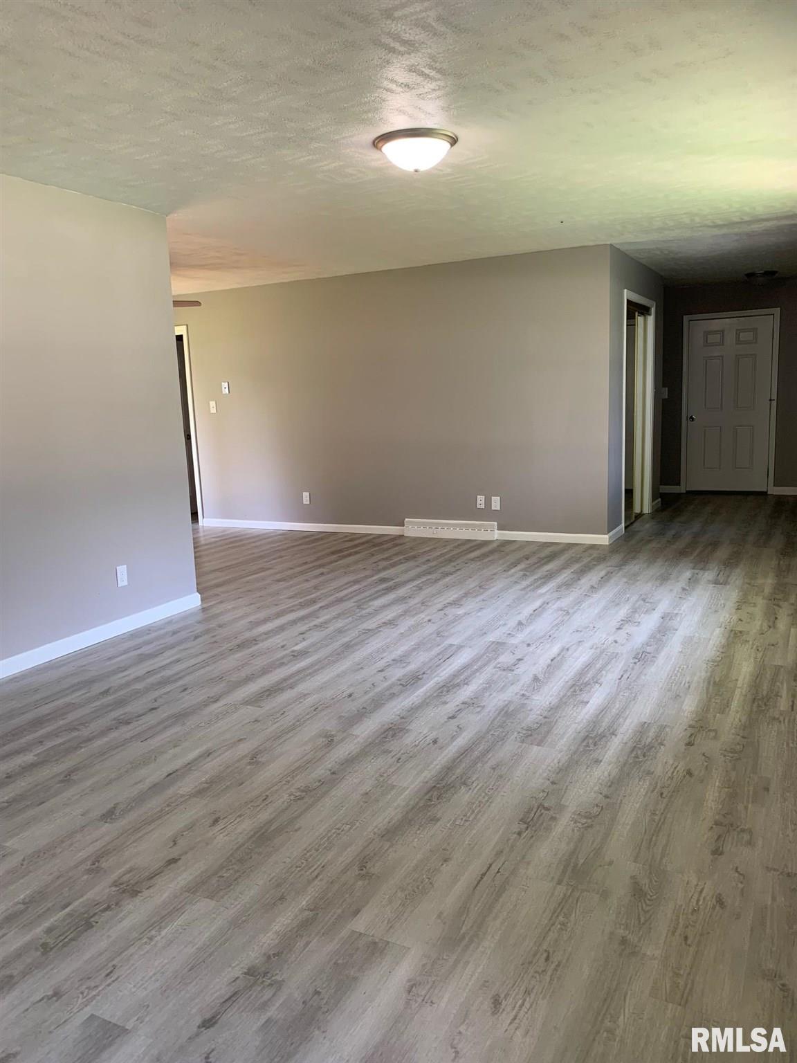 3417 South 2nd Street Springfield, IL 62703 - Photo 3 of 20