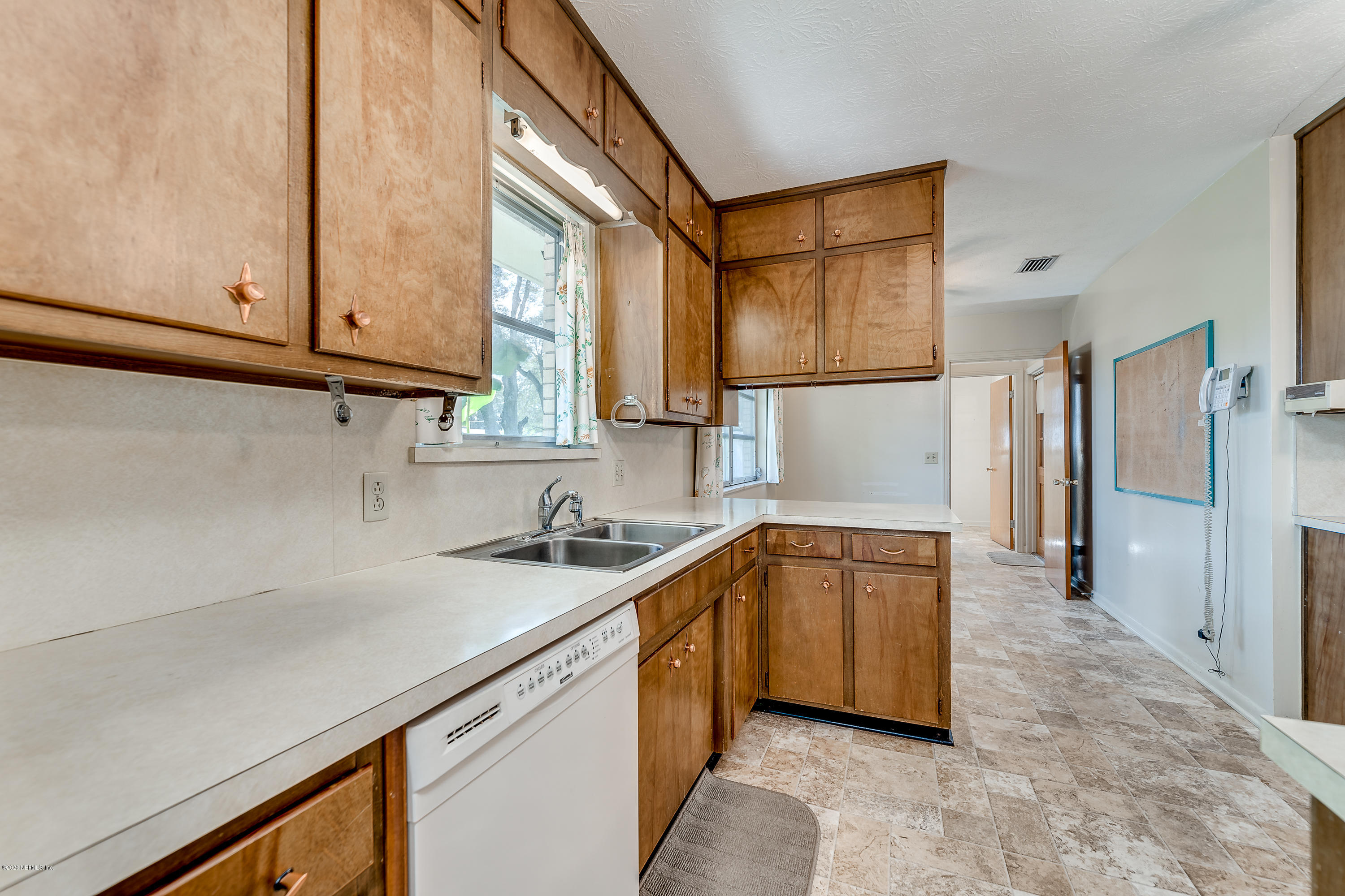 1917 Samontee Road Jacksonville, FL 32211 - Photo 11 of 26 1917 Samontee Rd-52