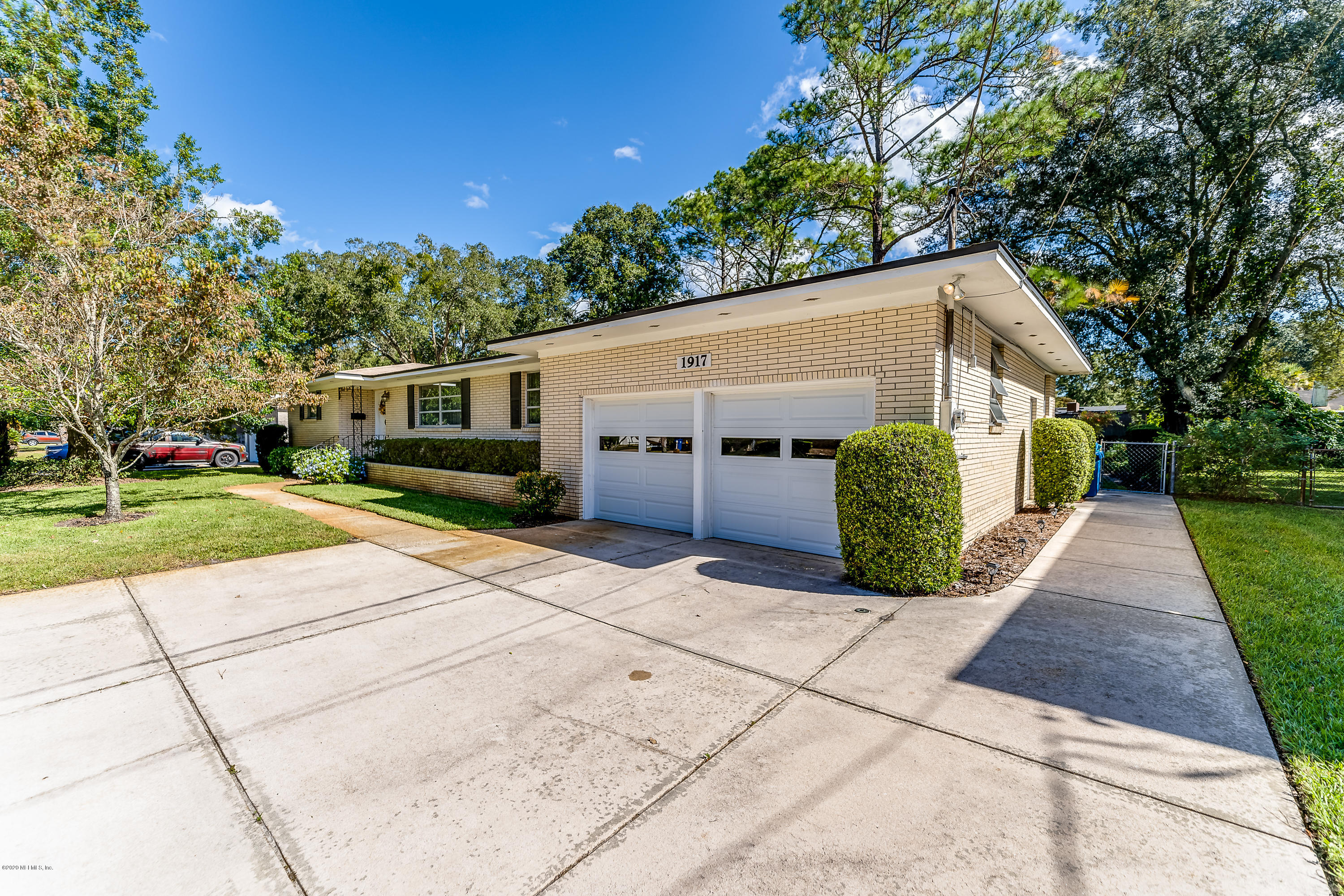1917 Samontee Road Jacksonville, FL 32211 - Photo 3 of 26 1917 Samontee Rd-39