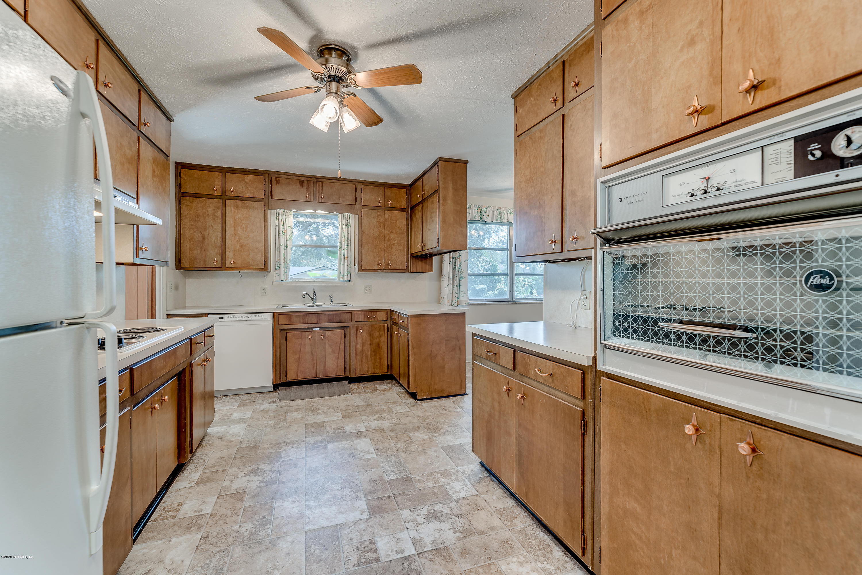 1917 Samontee Road Jacksonville, FL 32211 - Photo 9 of 26 1917 Samontee Rd-50