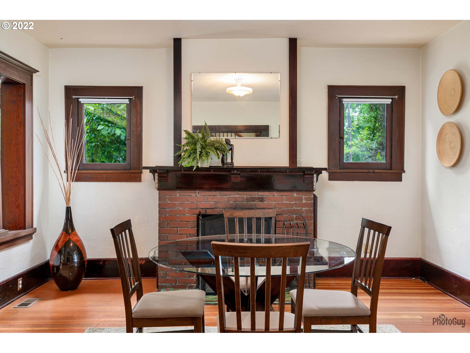 346 D Street Springfield, OR 97477 - Photo 7 of 32 a view of a dining room with furniture and window