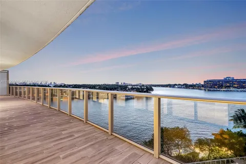 $1,995,000 | 6620 Indian Creek Drive, Unit PH711, Miami Beach, FL 33141