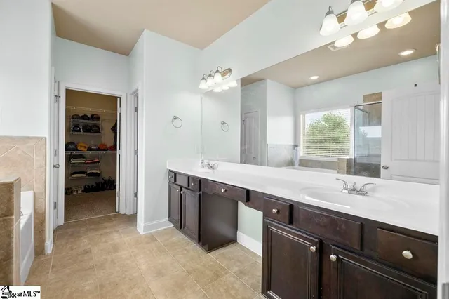 $415,000 | 415 Bridge Crossing Drive, Simpsonville, SC 29681