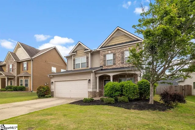 $415,000 | 415 Bridge Crossing Drive, Simpsonville, SC 29681