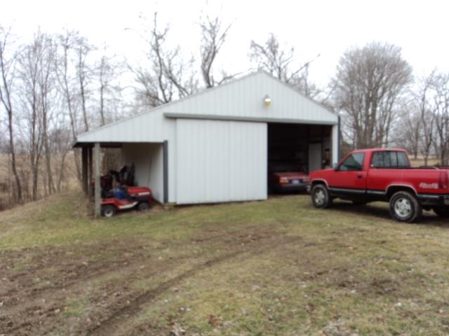 8375 South Strain Ridge Road Bloomington, IN 47401 - Photo 4 of 29 Gallery Image 4