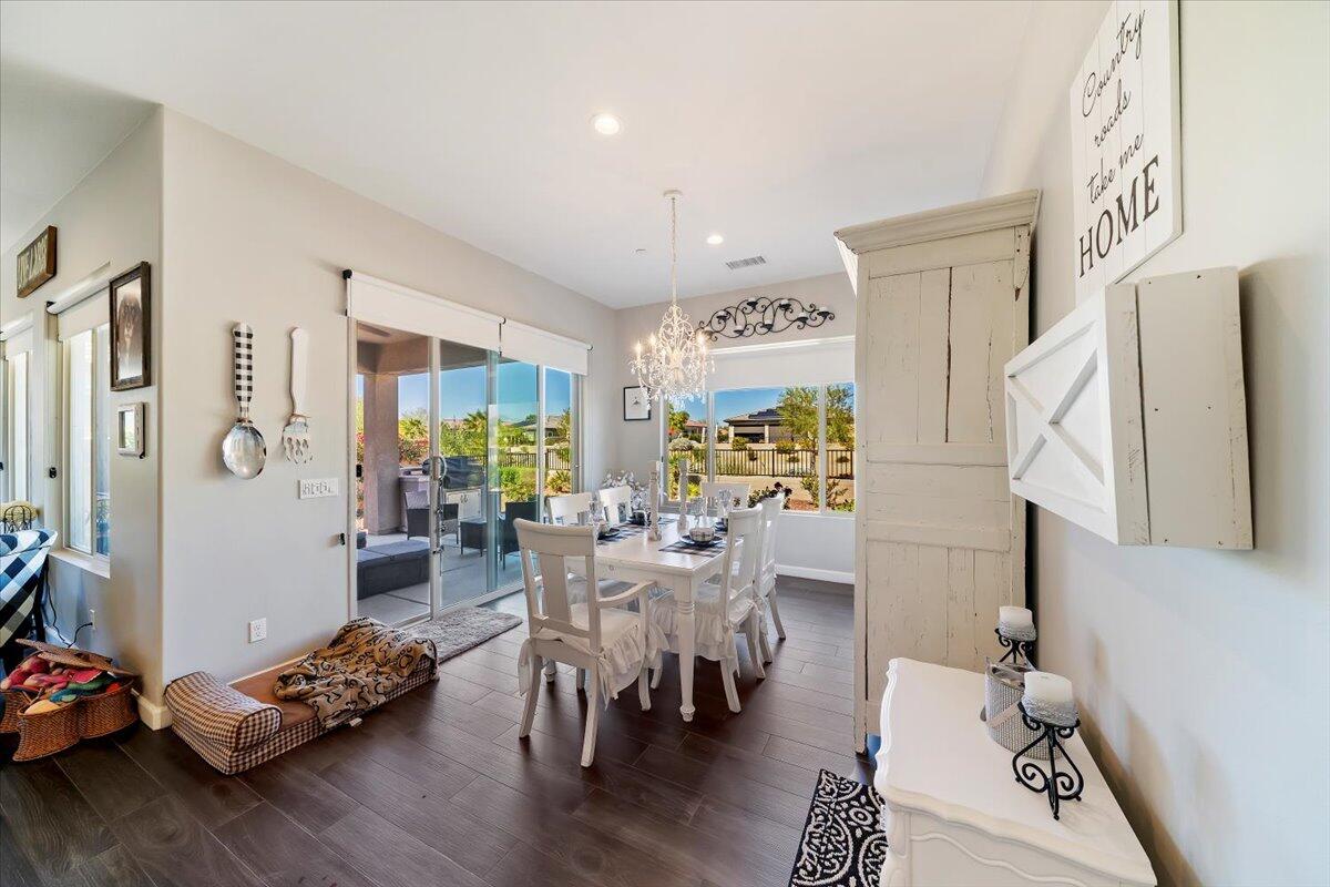 66 Cabernet Rancho Mirage, CA 92270 - Photo 11 of 32 25-Dining Room