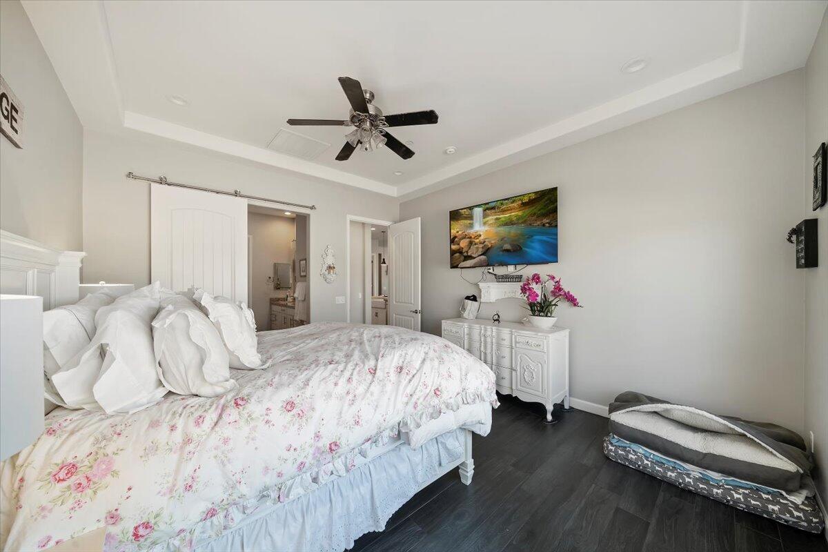 66 Cabernet Rancho Mirage, CA 92270 - Photo 15 of 32 28-Primary Bedroom