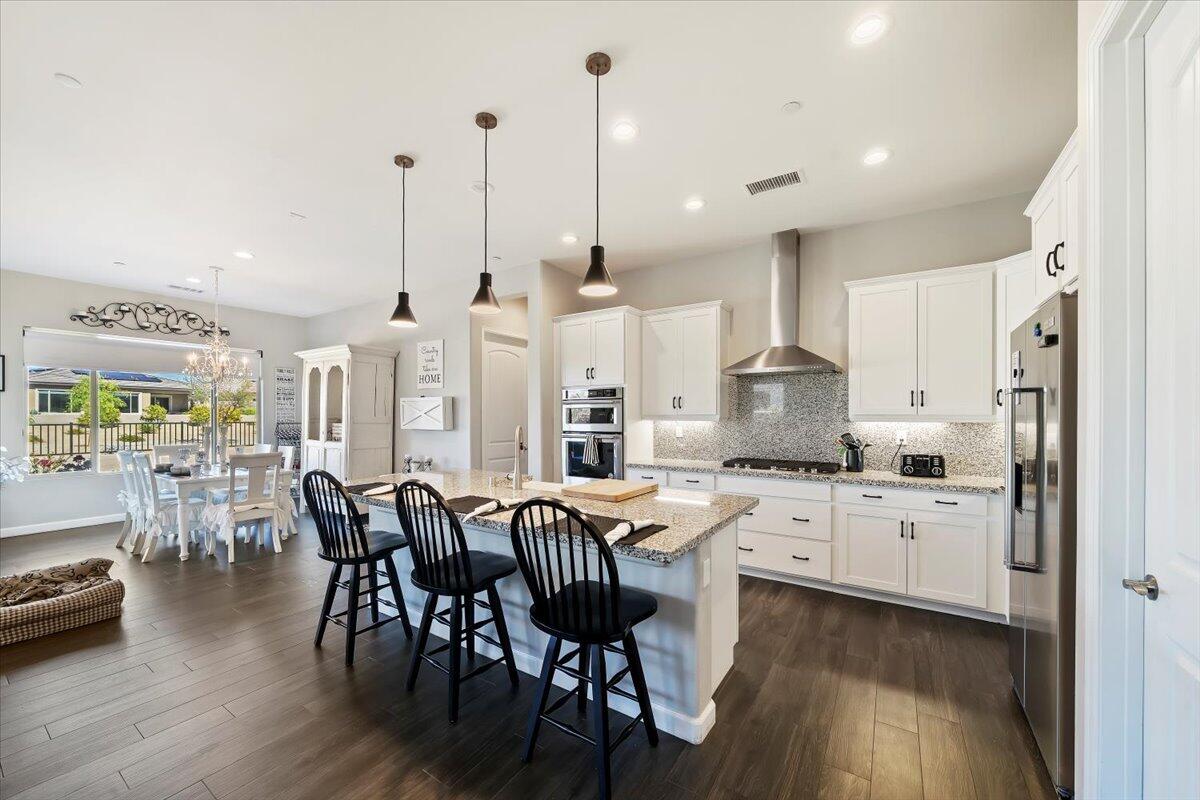 66 Cabernet Rancho Mirage, CA 92270 - Photo 7 of 32 20-Kitchen & Dining