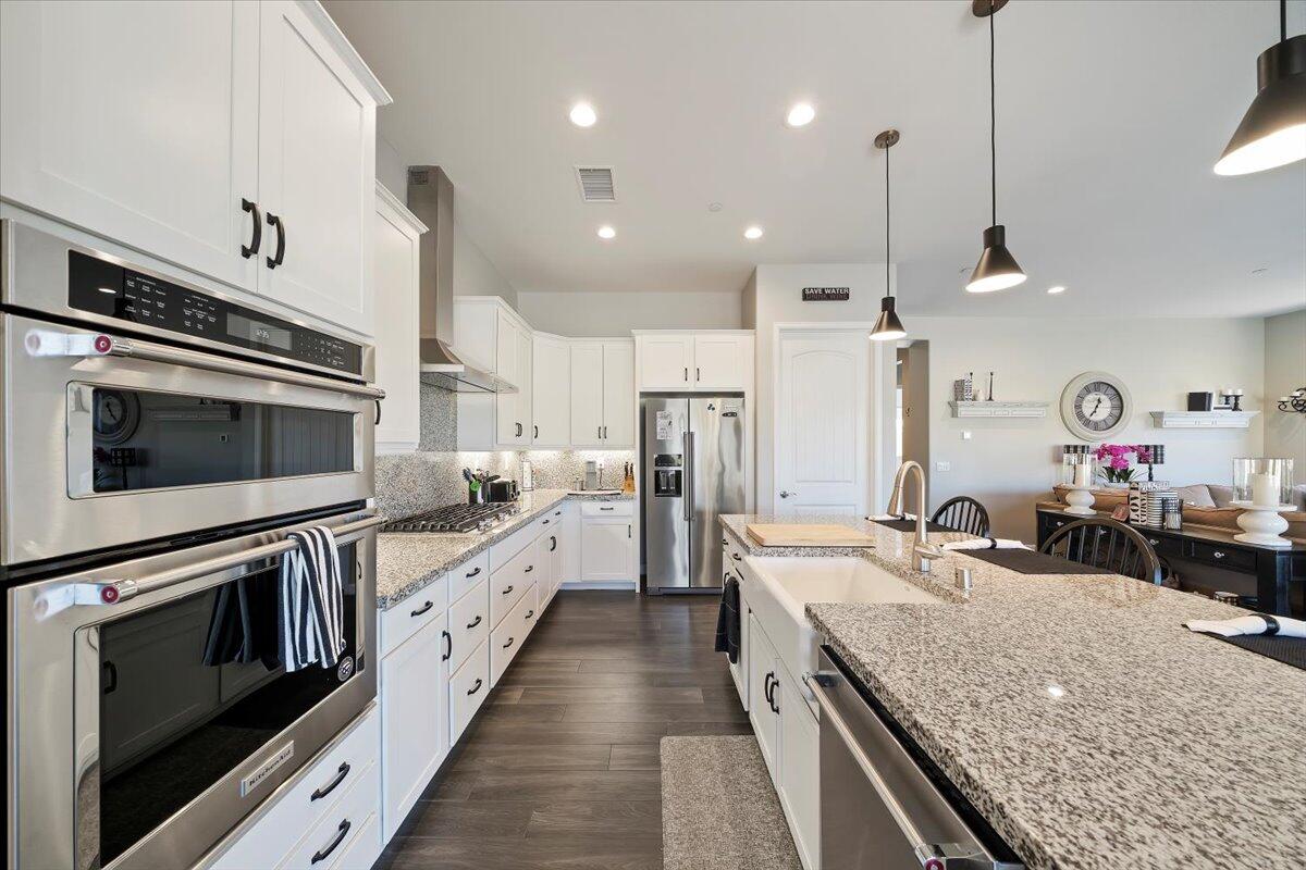 66 Cabernet Rancho Mirage, CA 92270 - Photo 9 of 32 23-Kitchen