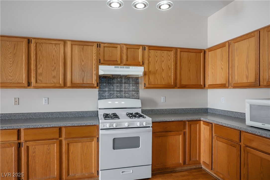 4408 Rippling Brook Drive North Las Vegas, NV 89032 - Photo 18 of 34