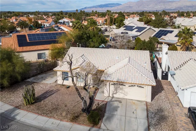 $1,900 | 4408 Rippling Brook Drive, North Las Vegas, NV 89032