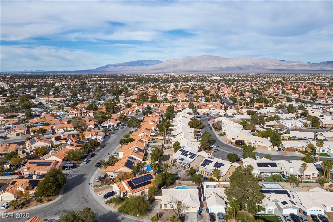 4408 Rippling Brook Drive North Las Vegas, NV 89032 - Photo 6 of 34