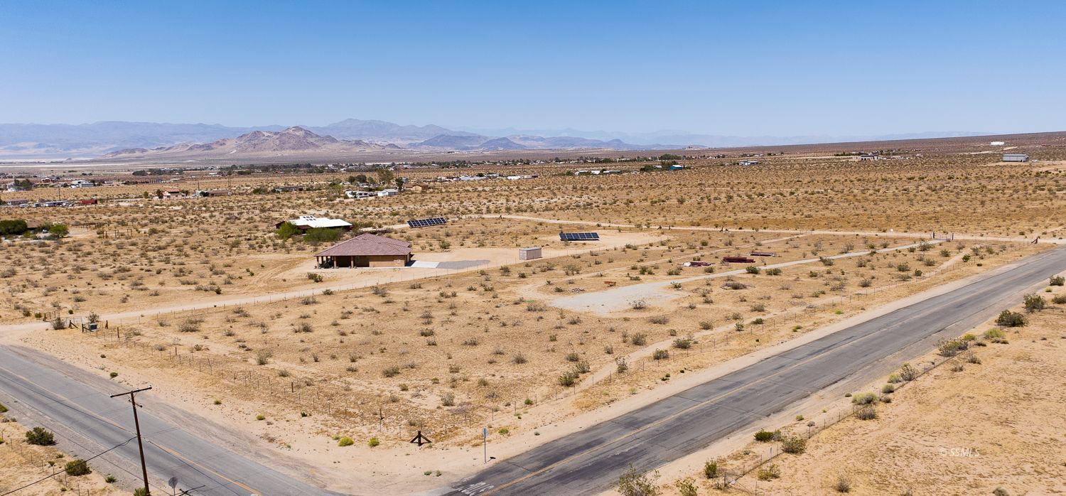 Gateway Boulevard South Ridgecrest, CA 93555 - Photo 4 of 24