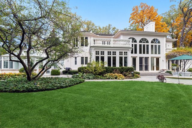 $1,525,000 | 1021 Barrys Court, Lake Forest, IL 60045