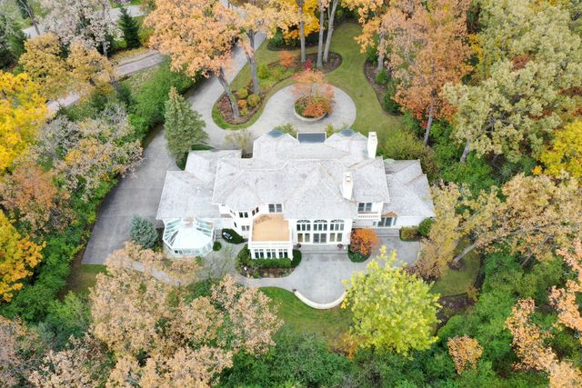 $1,525,000 | 1021 Barrys Court, Lake Forest, IL 60045